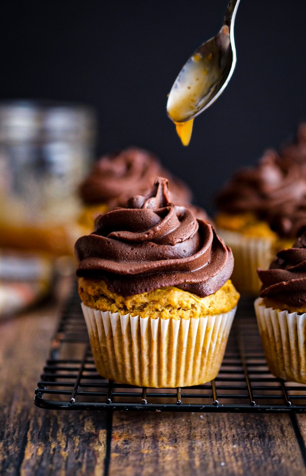 Vegan pumpkin caramel filled cupcakes recipe