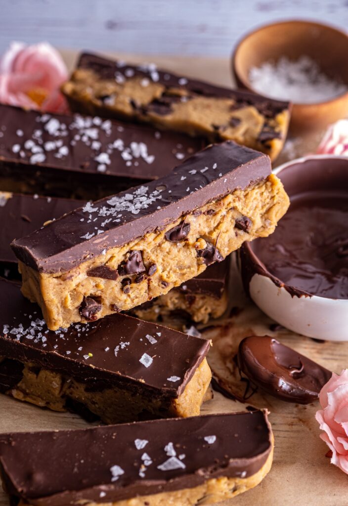 Vegan chickpea cookie dough bars