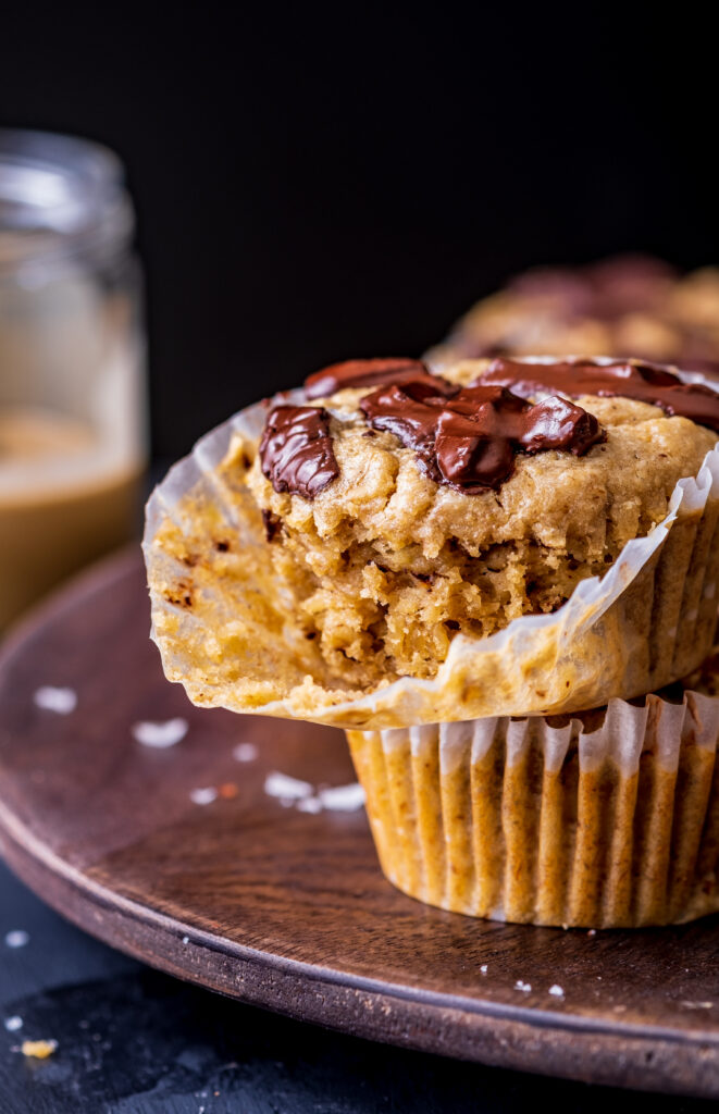Chocolate tahini oat cups 