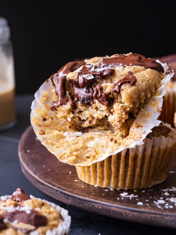 chocolate tahini oat cups (vegan, gluten free)
