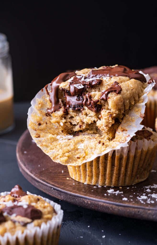 Chocolate tahini oat cups 