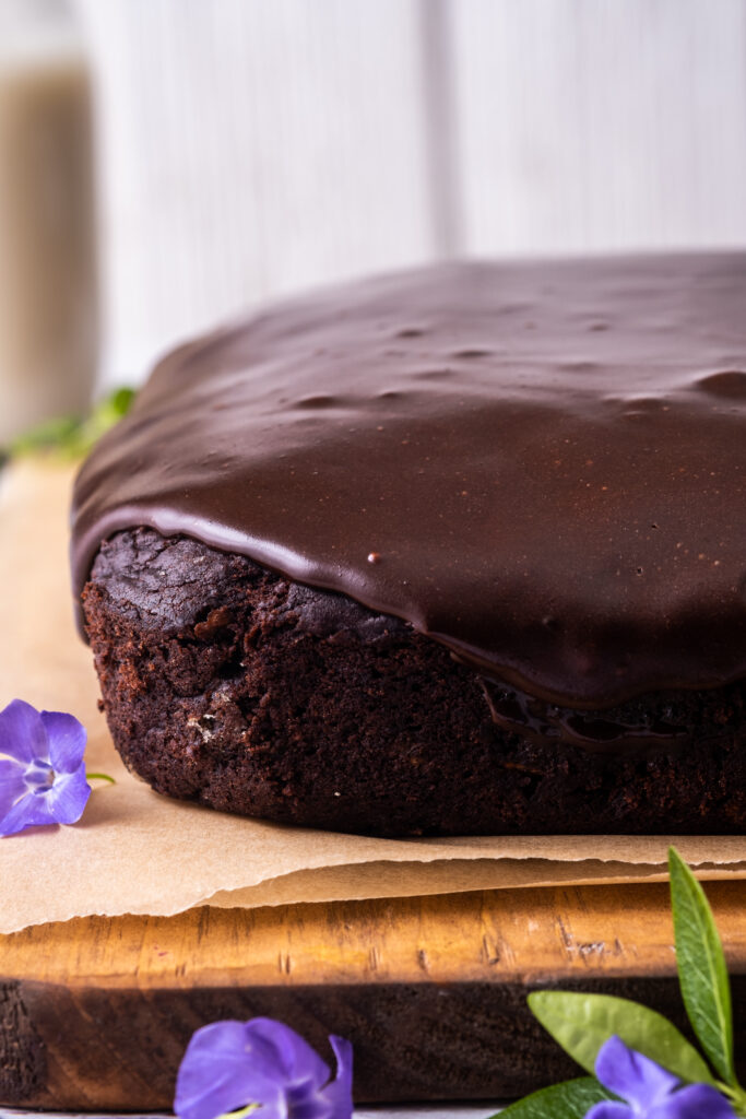 vegan chocolate zucchini snack cake