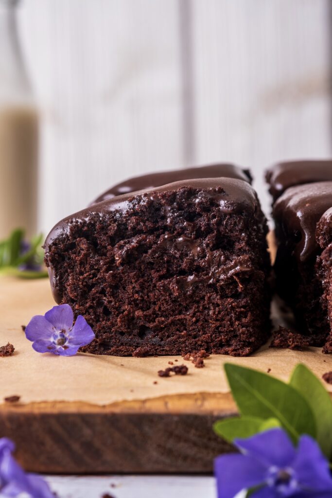 vegan chocolate zucchini snack cake
