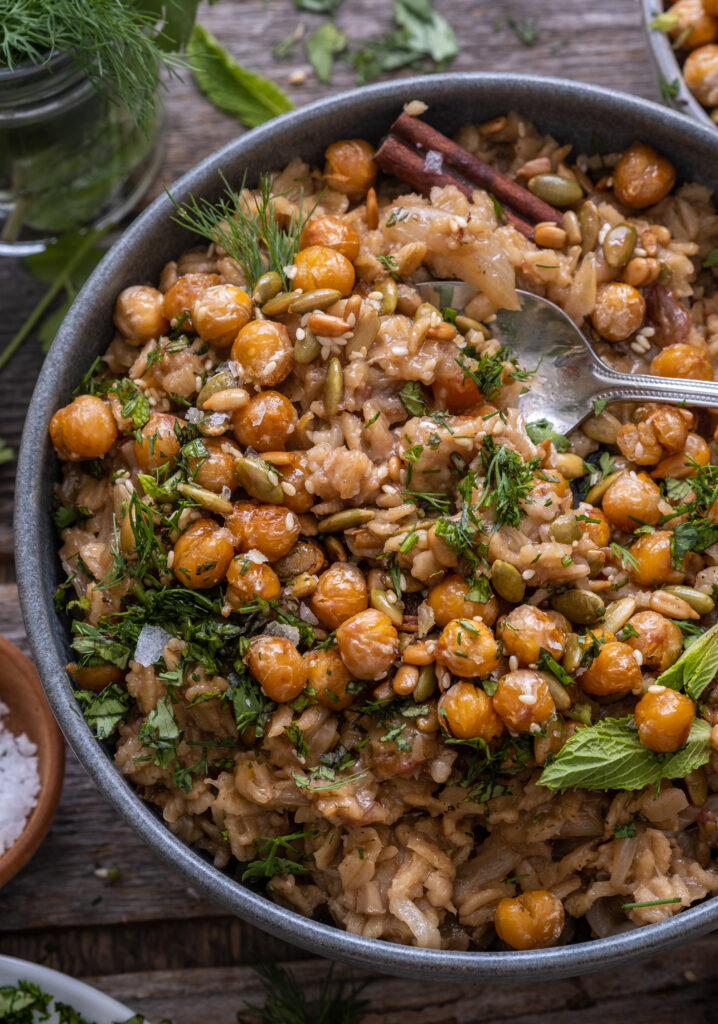 caramelized onion savory oatmeal with crunchy chickpeas