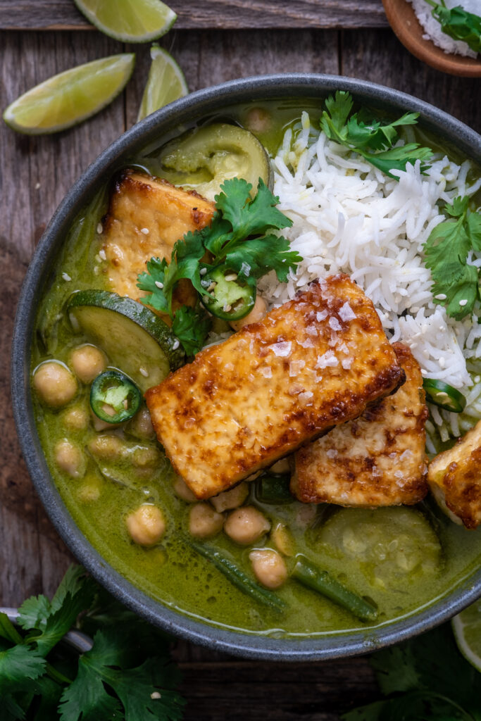 Spicy Coconut Lime Curry with Crispy Marinated Tofu