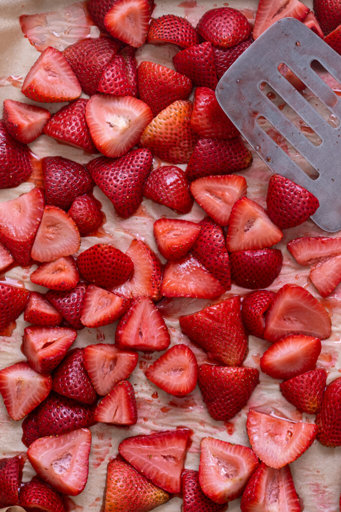 vanilla roasted strawberries