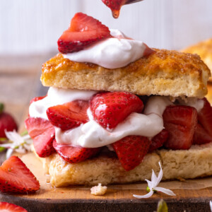 vanilla roasted strawberry shortcake