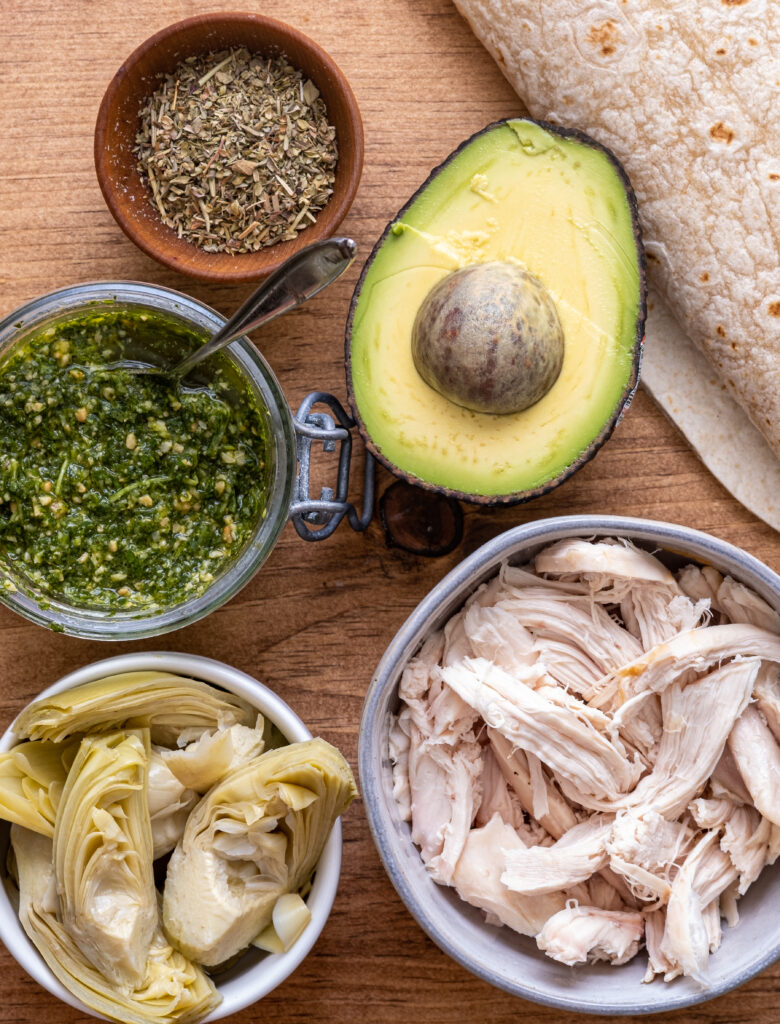 grilled chicken pesto wraps