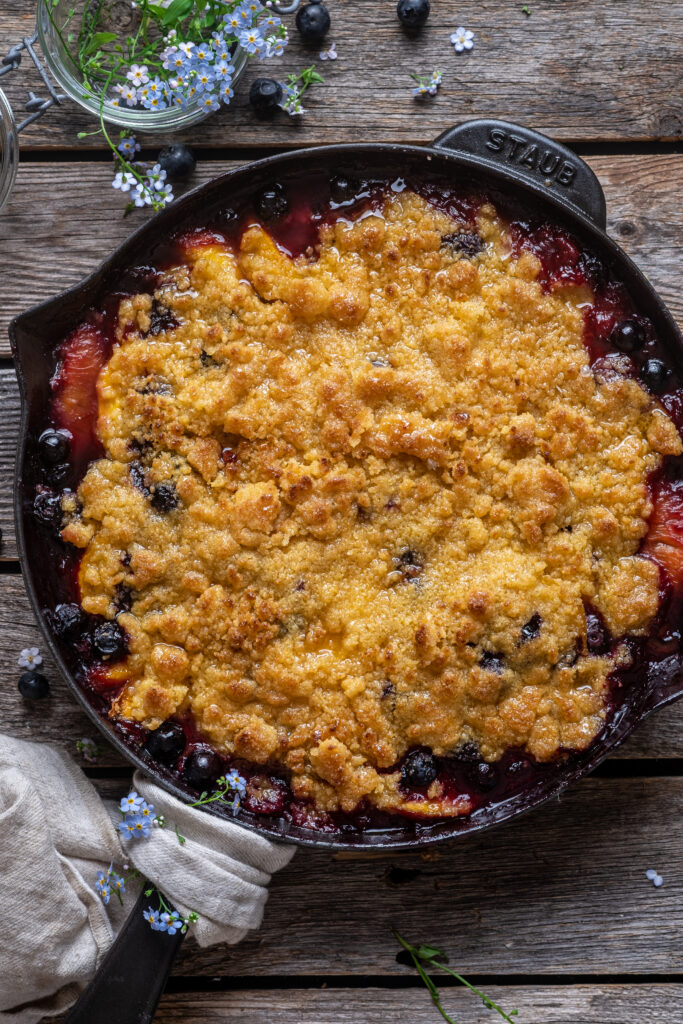 Blueberry Peach Cornbread Crumble
