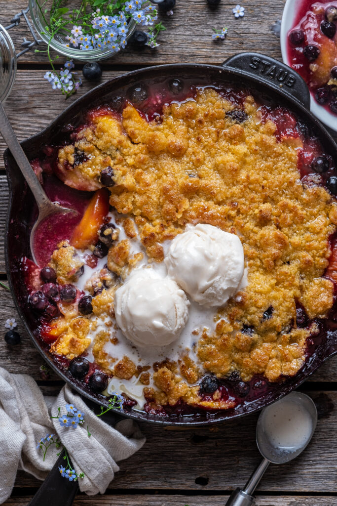 Blueberry Peach Cornbread Crumble