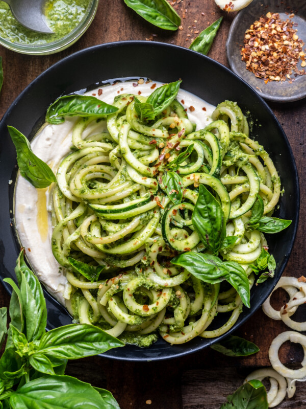 pesto zucchini noodles