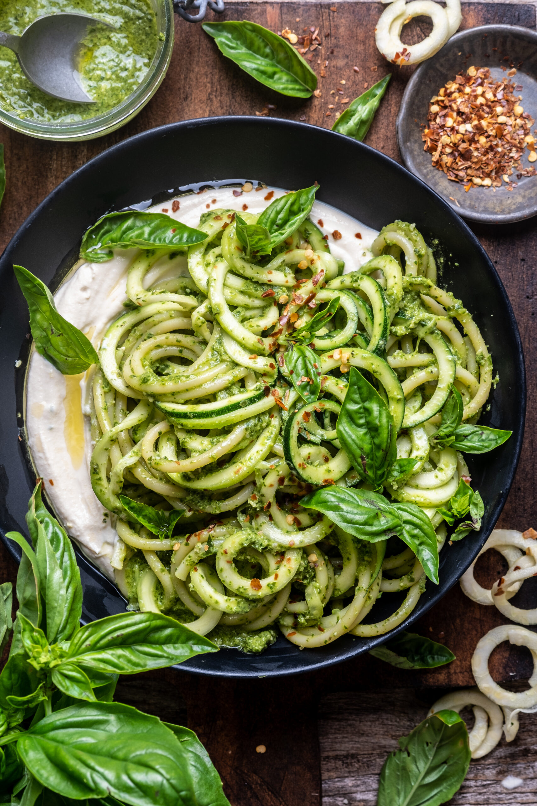 pesto zucchini noodles