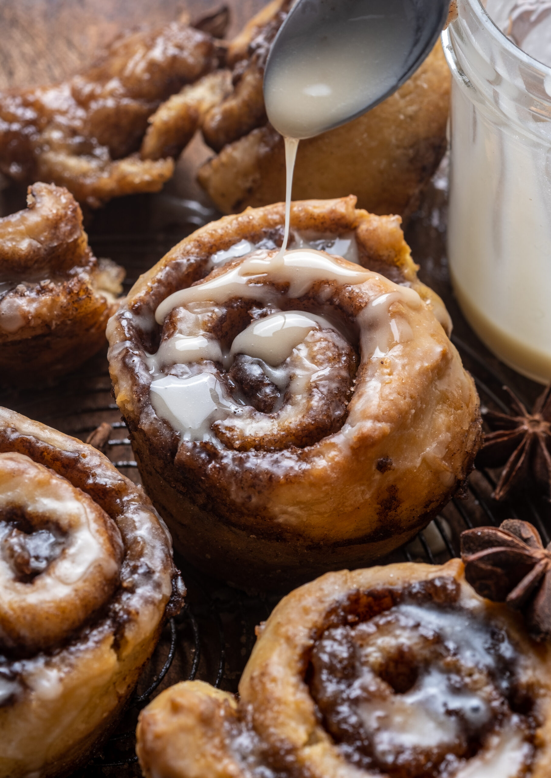 Cinnamon Roll Muffins (vegan, no yeast)