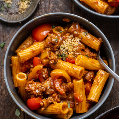 sweet pepper and sausage pasta